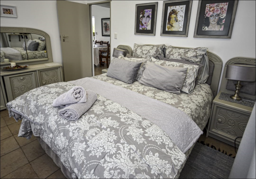 To Let 2 Bedroom Property for Rent in Stilbaai Wes Western Cape